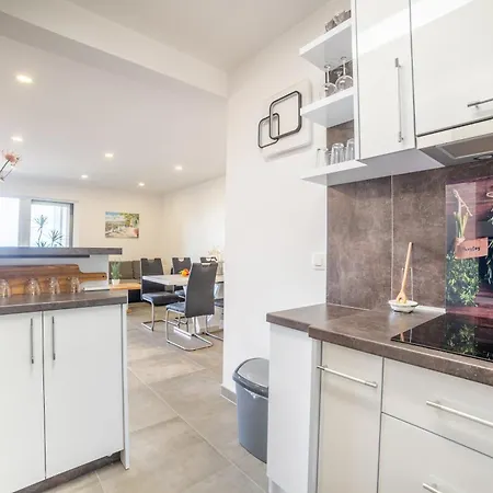 Luxury Karigo 5 Makarska