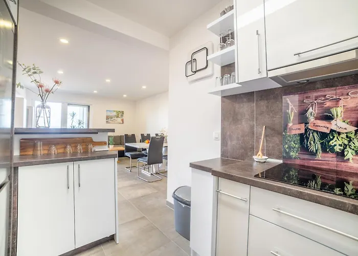 Luxury Karigo 5 Makarska