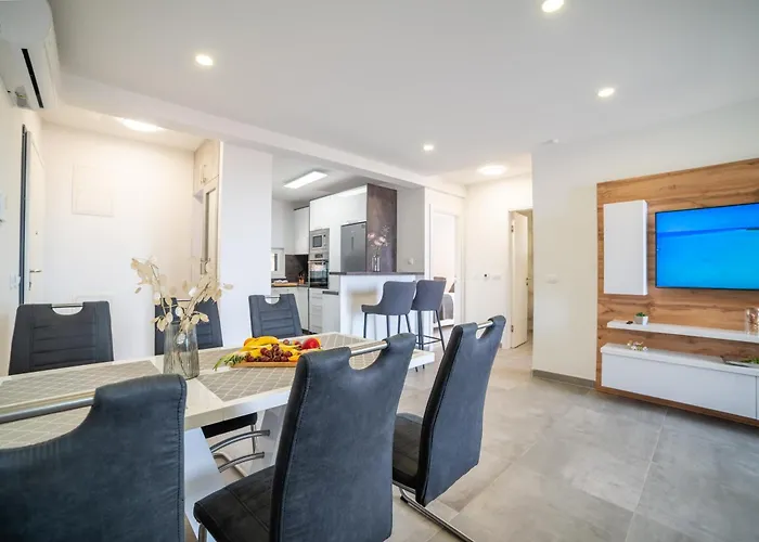 Luxury Karigo 5 Apartment Makarska