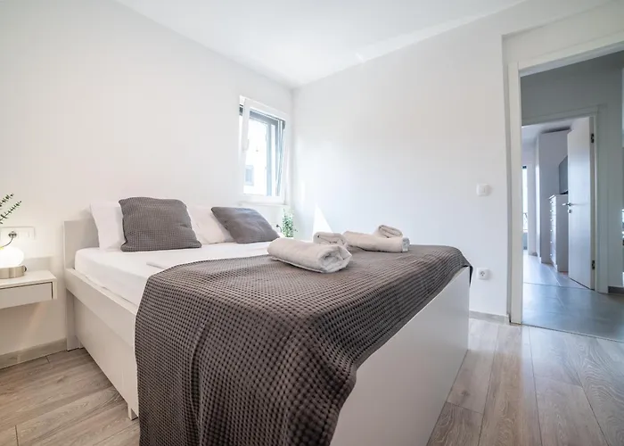 Luxury Karigo 5 Makarska