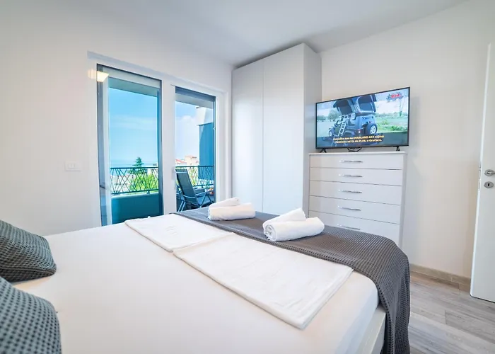 Luxury Karigo 5 Апартаменти