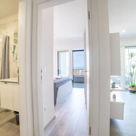 Luxury Karigo 5 Apartment *